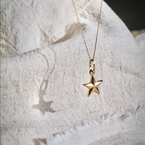 Star 14k solid gold pendant - Picture 2 of 4